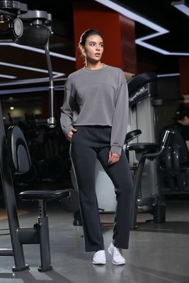 Ladies' High Rise Flare Pants With Pockets Squat Proof Phone Friendly Design