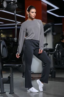Ladies' High Rise Flare Pants With Pockets Squat Proof Phone Friendly Design